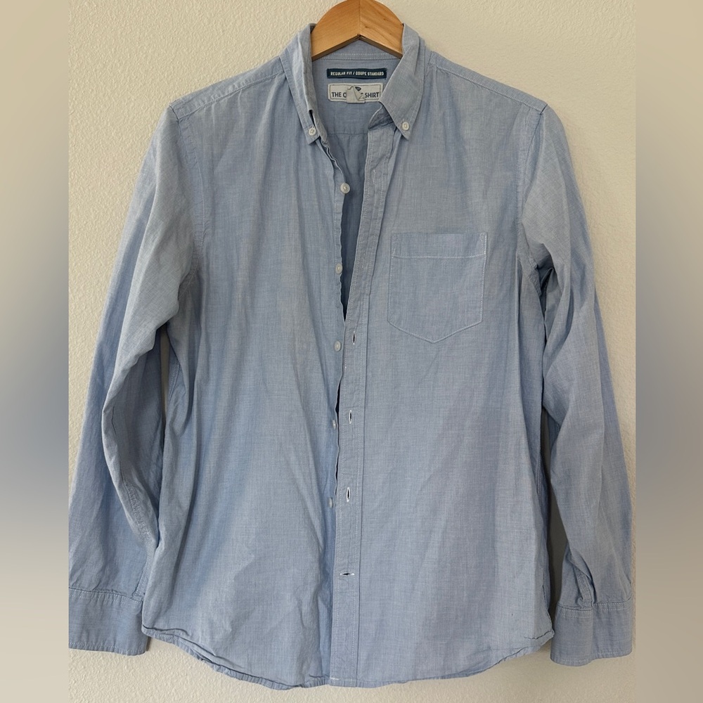 Old Navy Light Blue Casual Button Down Shirt